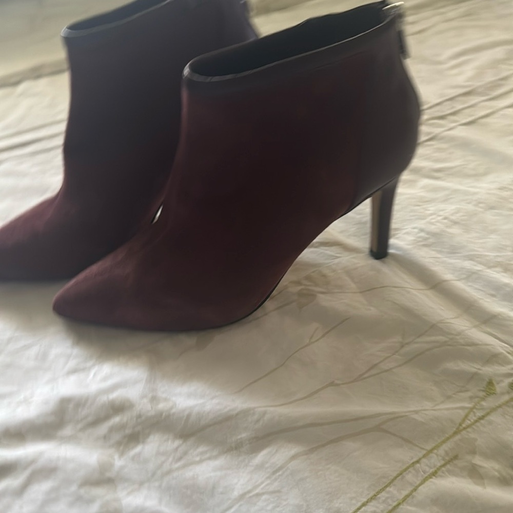 Elegant Burgundy Ankle Boots